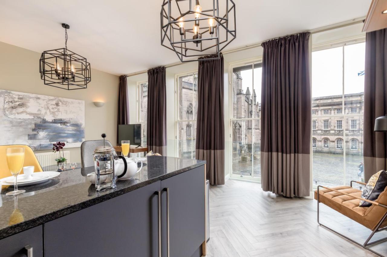 Royal Mile Apartments By Joivy Edinburgh Ngoại thất bức ảnh
