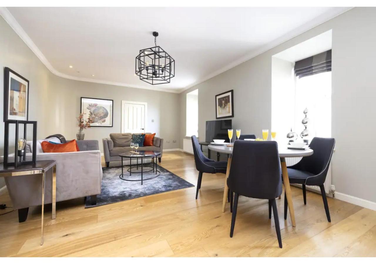 Royal Mile Apartments By Joivy Edinburgh Ngoại thất bức ảnh