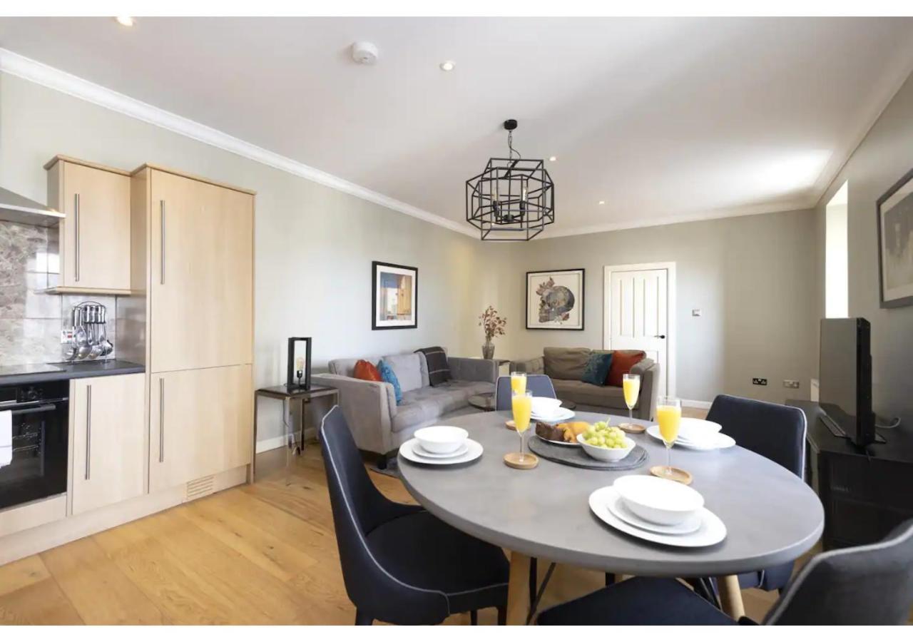 Royal Mile Apartments By Joivy Edinburgh Ngoại thất bức ảnh