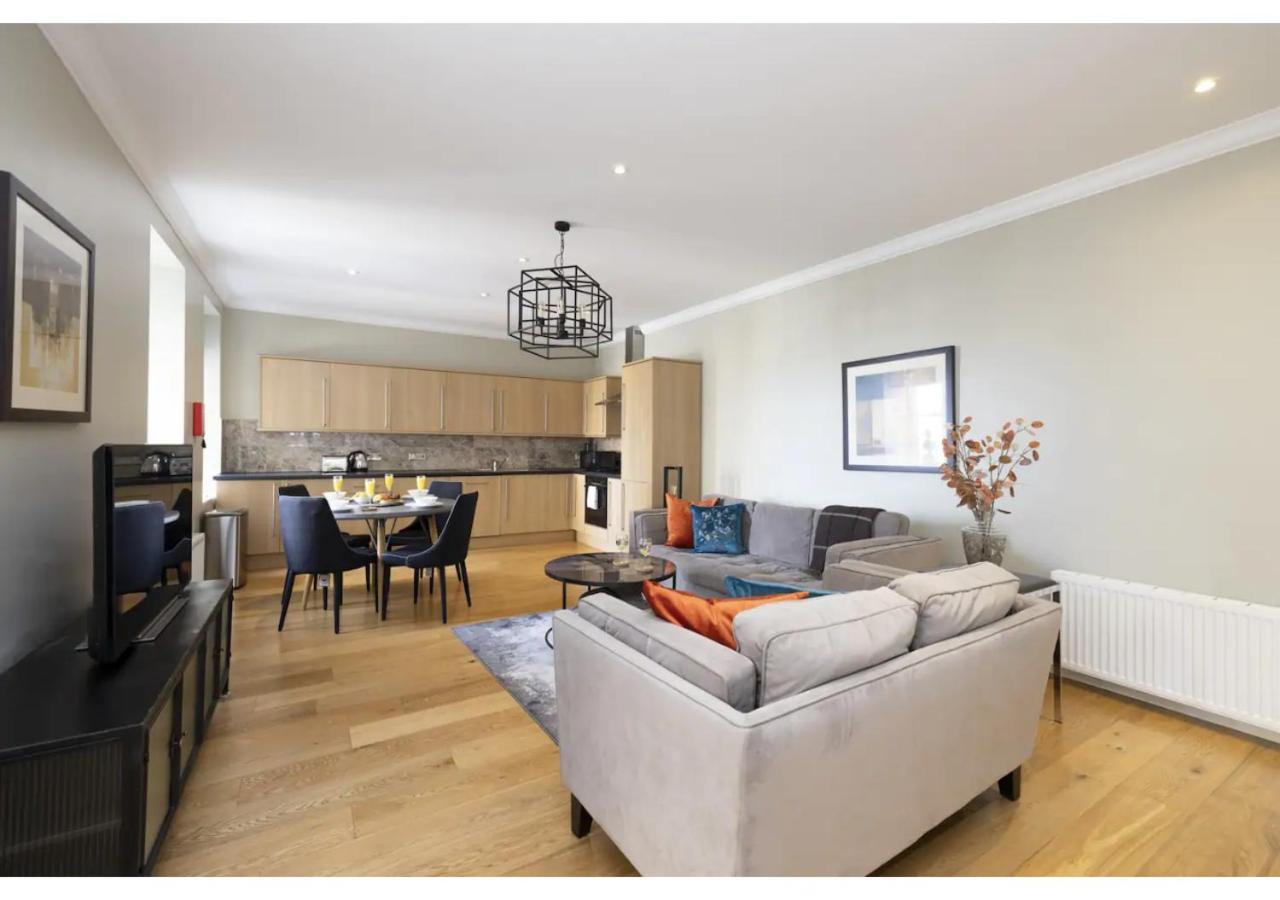 Royal Mile Apartments By Joivy Edinburgh Ngoại thất bức ảnh