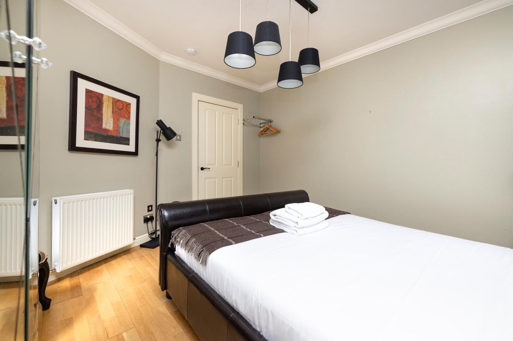 Royal Mile Apartments By Joivy Edinburgh Ngoại thất bức ảnh